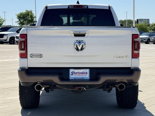 Ivory White Tri-Coat Pearlcoat 2020 RAM 1500 Longhorn