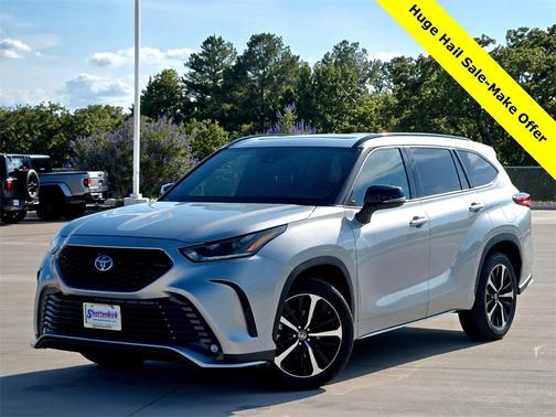 2022 Toyota Highlander XSE