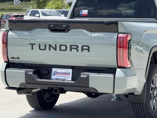 2025 Toyota Tundra Platinum