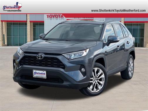 2020 Toyota RAV4 XLE Premium