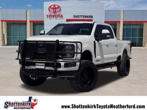 Star White Metallic Tri-Coat 2023 Ford F-250 Lariat
