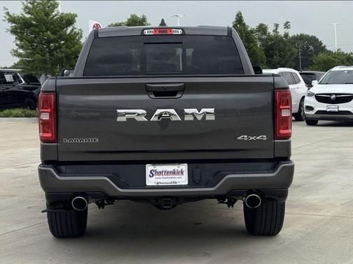 Granite Crystal Metallic Clearcoat 2025 RAM 1500 Laramie