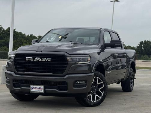 Granite Crystal Metallic Clearcoat 2025 RAM 1500 Laramie