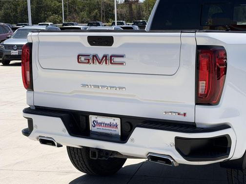 Summit White 2021 GMC Sierra 1500 AT4
