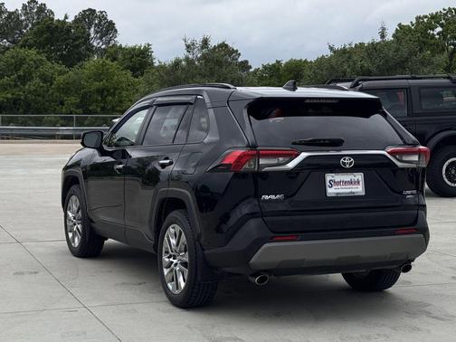 Midnight Black Metallic 2019 Toyota RAV4 Limited