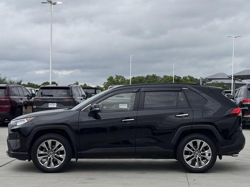 Midnight Black Metallic 2019 Toyota RAV4 Limited