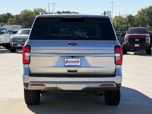 Iconic Silver Metallic 2024 Ford Expedition XLT