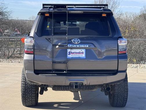 2018 Toyota 4Runner SR5 Premium