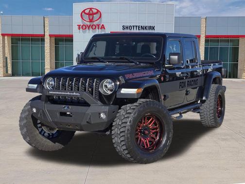 Black Clearcoat 2020 Jeep Gladiator Rubicon