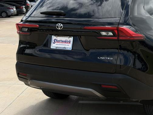 Midnight Black Metallic 2024 Toyota Grand Highlander Limited