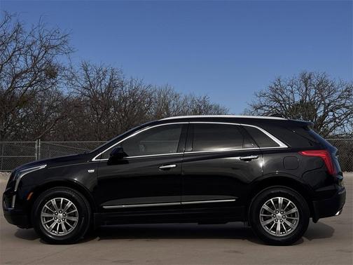 2017 Cadillac XT5 Base