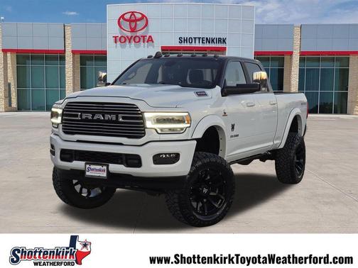Bright White Clearcoat 2022 RAM 3500 Laramie Crew Cab 4x4 6'4' Box