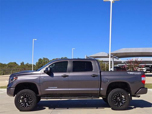 2019 Toyota Tundra SR5