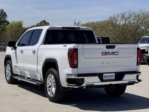 Summit White 2021 GMC Sierra 1500 SLT