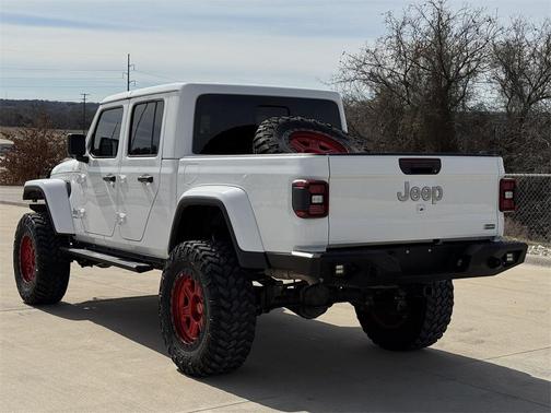 2022 Jeep Gladiator Overland