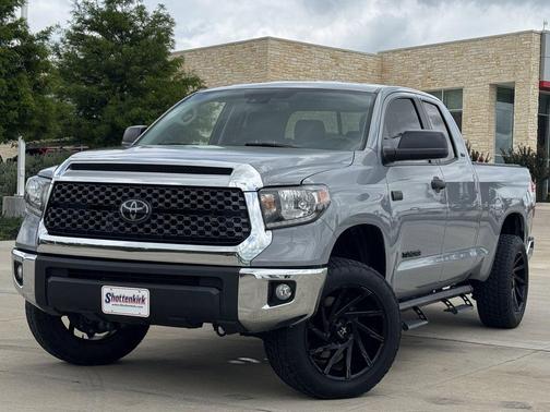 Cement 2021 Toyota Tundra SR5