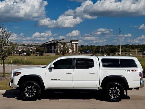 2023 Toyota Tacoma TRD Off-Road