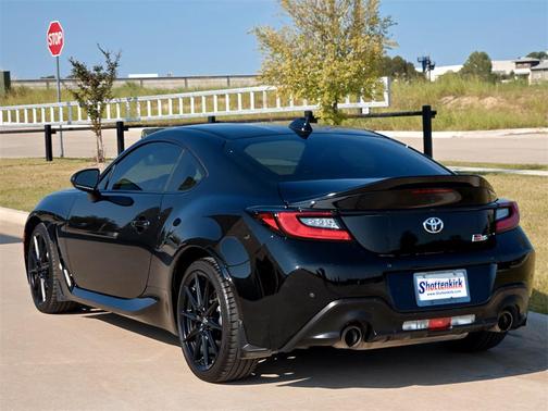 2024 Toyota GR86 Premium