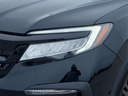 2022 Honda Pilot AWD Black Edition