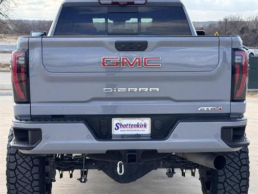 2025 GMC Sierra 2500 AT4