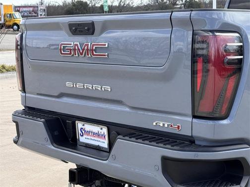 2025 GMC Sierra 2500 AT4