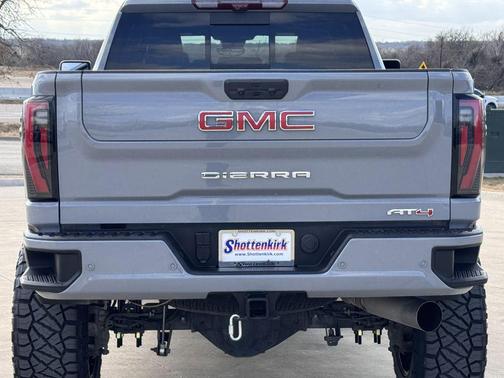 2025 GMC Sierra 2500 AT4