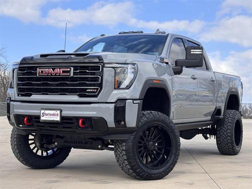 2025 GMC Sierra 2500 AT4