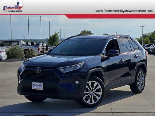 2019 Toyota RAV4 XLE Premium