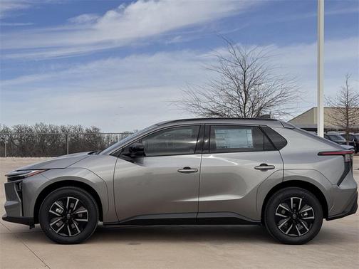 2026 Toyota bZ XLE Plus