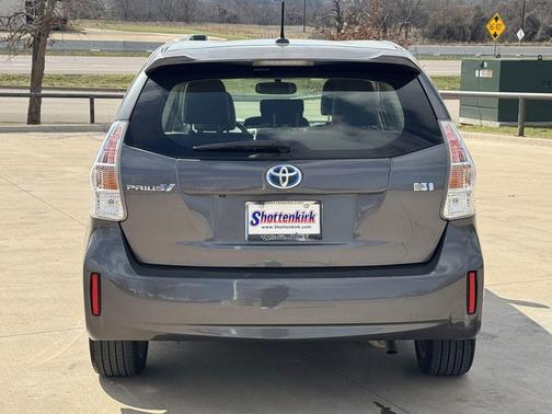 2012 Toyota Prius v Five