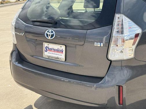 2012 Toyota Prius v Five