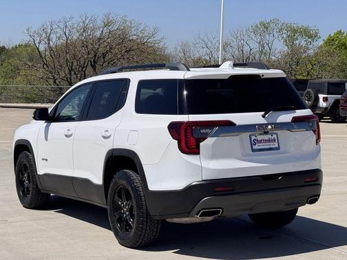 Summit White 2023 GMC Acadia AWD AT4