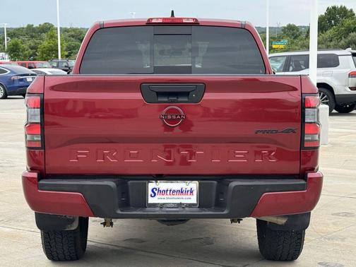 Cardinal Red Metallic Tricoat 2024 Nissan Frontier PRO-4X