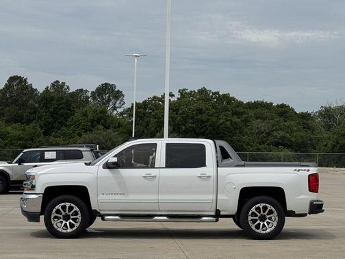 Summit White 2017 Chevrolet Silverado 1500 1LT