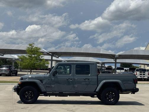 Anvil Clearcoat 2025 Jeep Gladiator Texas Trail