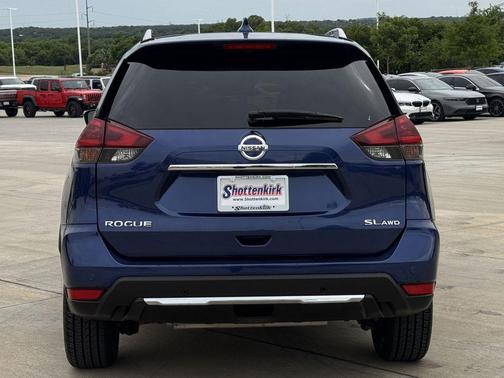 Caspian Blue Metallic 2020 Nissan Rogue SL