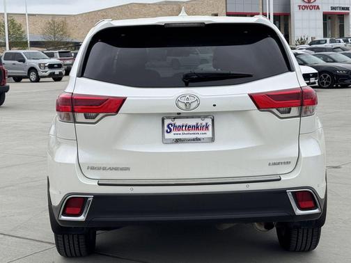 Blizzard Pearl 2019 Toyota Highlander Limited Platinum