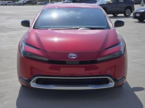 2025 Toyota Prius L