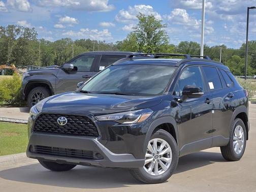 2025 Toyota Corolla Cross LE