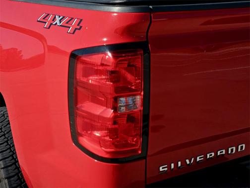 2018 Chevrolet Silverado 1500 Custom