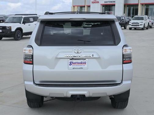 2022 Toyota 4Runner SR5