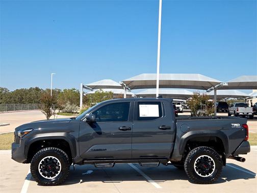 2024 Toyota Tacoma TRD Off Road
