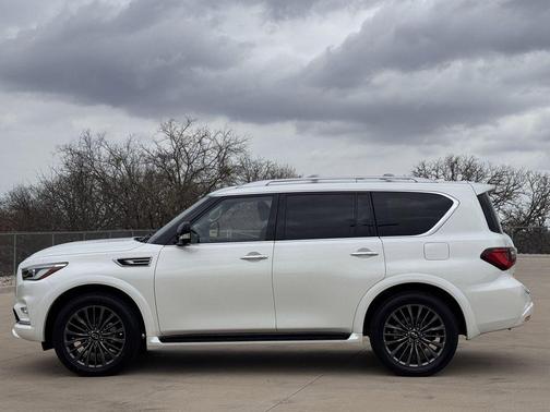 2024 INFINITI QX80 PREMIUM SELECT AWD