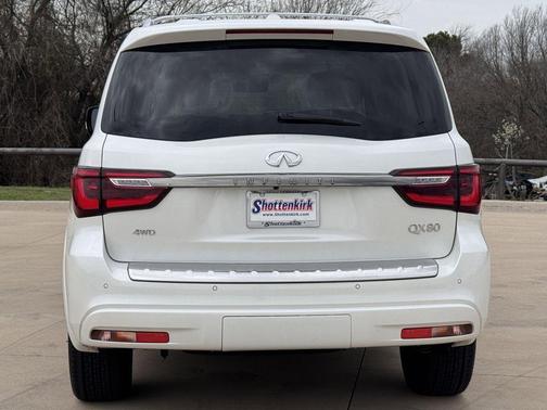 2024 INFINITI QX80 PREMIUM SELECT AWD