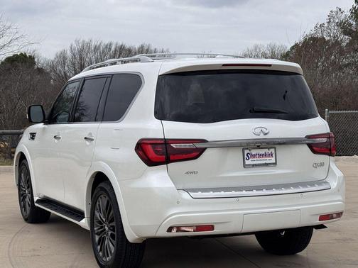 2024 INFINITI QX80 PREMIUM SELECT AWD