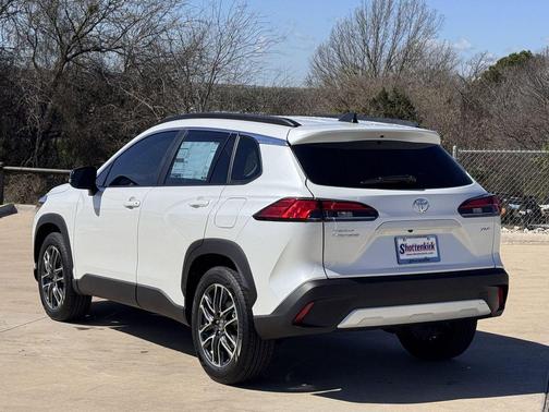 Wind Chill Pearl 2026 Toyota Corolla Cross XLE