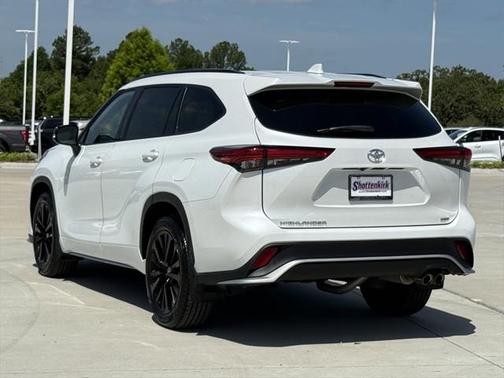 2023 Toyota Highlander XSE