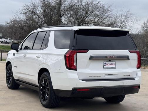 2021 GMC Yukon 4WD AT4