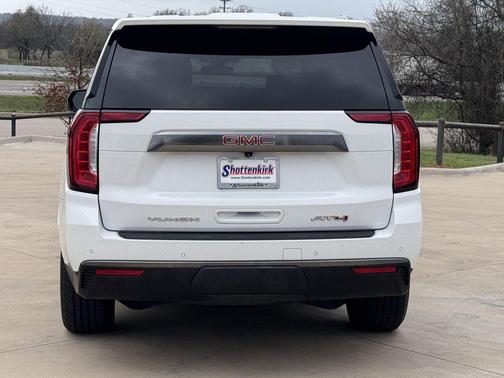 2021 GMC Yukon 4WD AT4