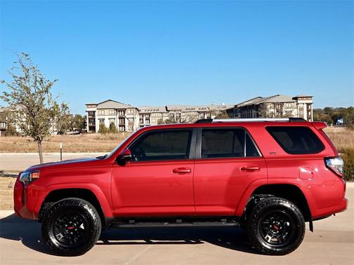 2024 Toyota 4Runner SR5 Premium